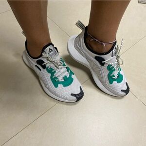 Reebok Sole Fury 00 Retro Running Shoes Women's White/Green size 8.5